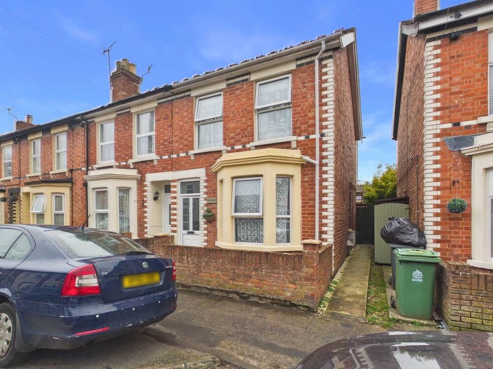 3-bed terraced on Lysons Avenue, Gloucester, GL1, £250,000