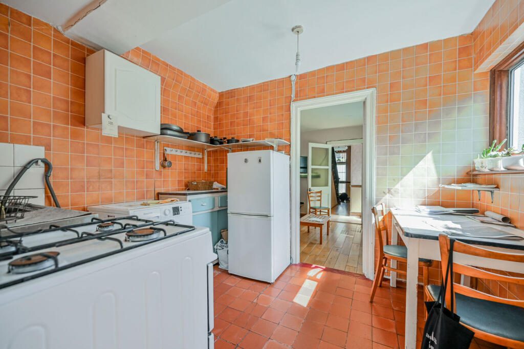 House in London - View 5
