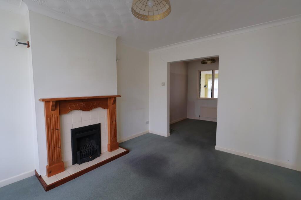 Warren Close, Southampton photo 3