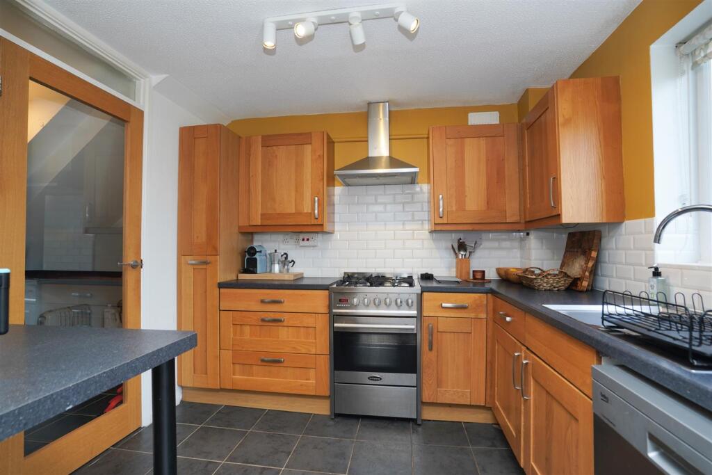 Napton Drive, Off Pound Lane, Leamington Spa photo 4
