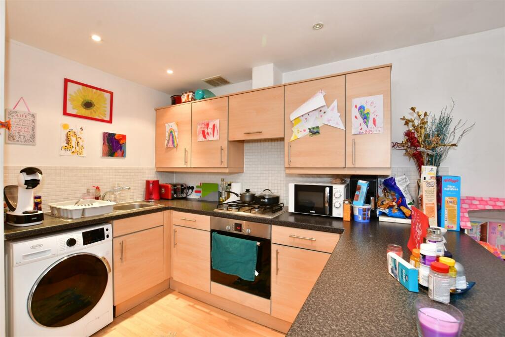 Main image of property: Whitefriars Wharf, Tonbridge, Kent