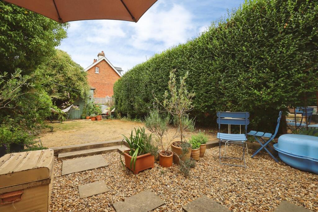 House in Tonbridge - More