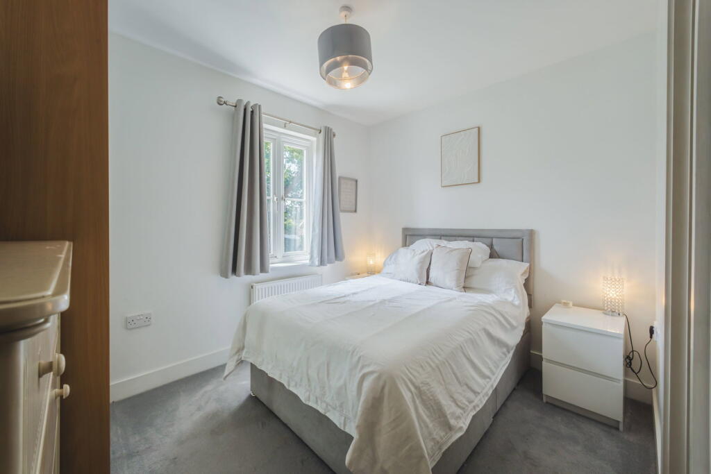 Ely Court, Wroughton, Swindon, SN4 9JP photo 2