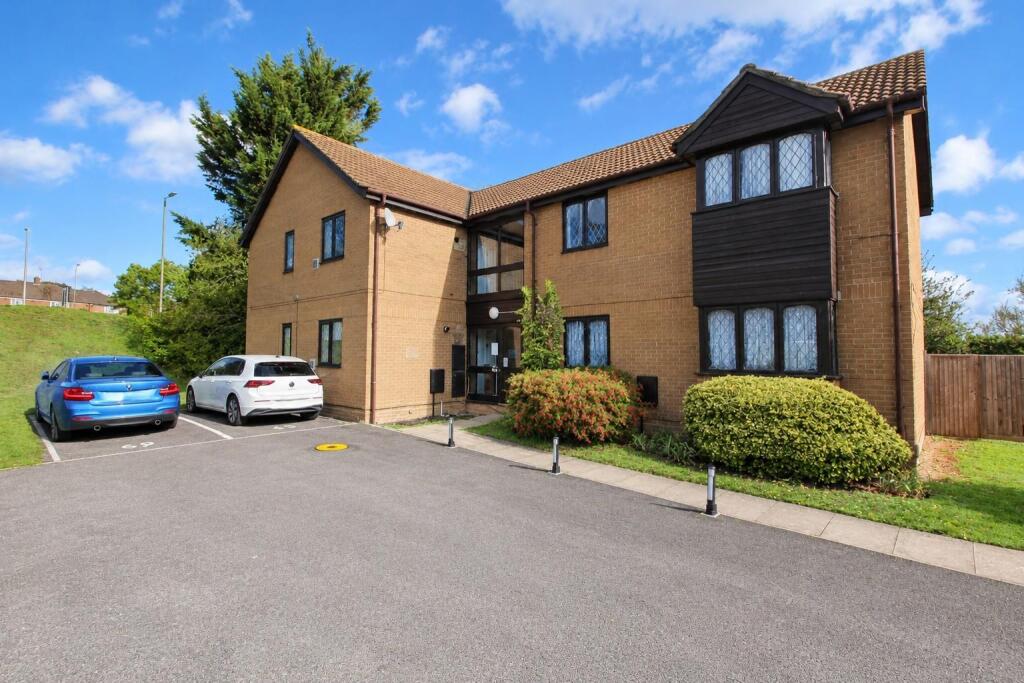 Main image of property: Ashmere Close, Calcot, Reading