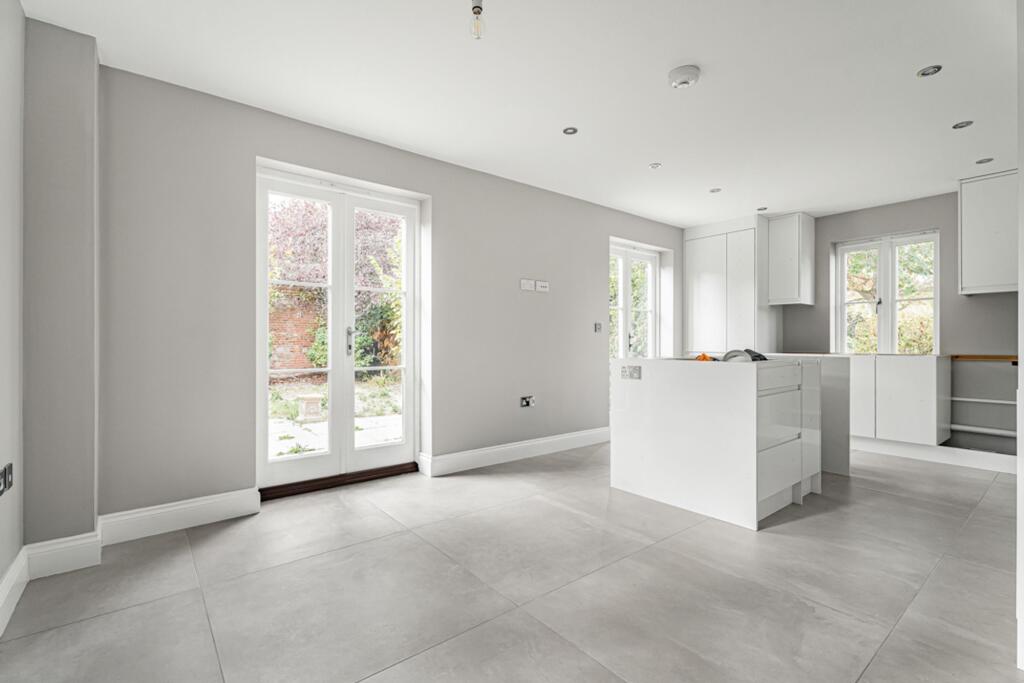 House in Stevenage - View 3