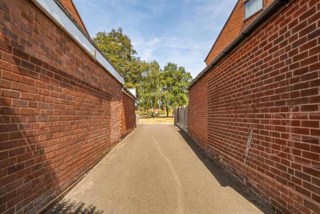 Beech Gardens Garage Site, Beech Gardens Lichfield