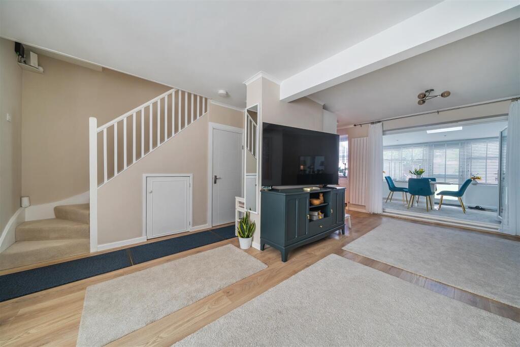House in Fareham, Hampshire - More