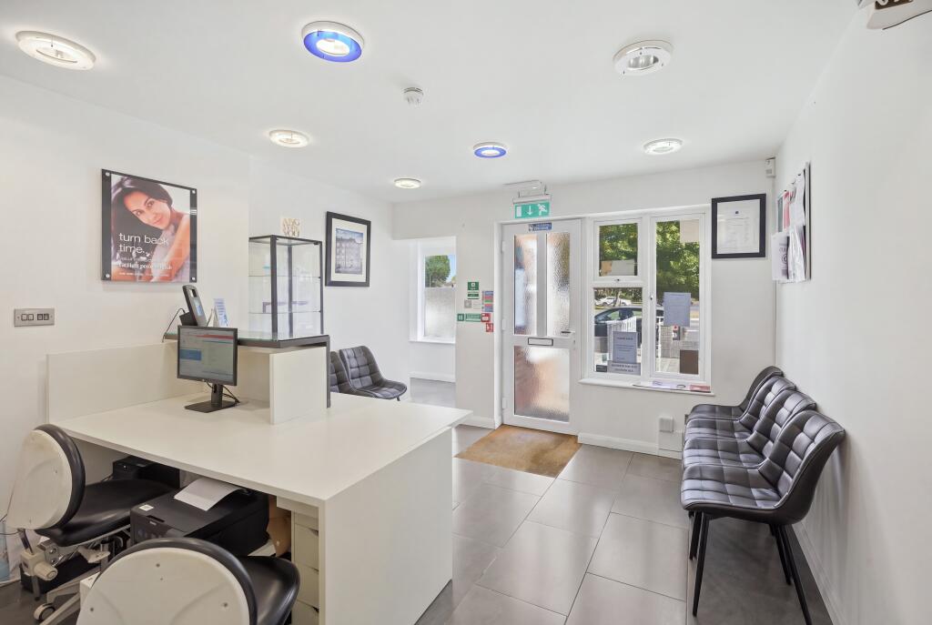 House in Watford - View 4