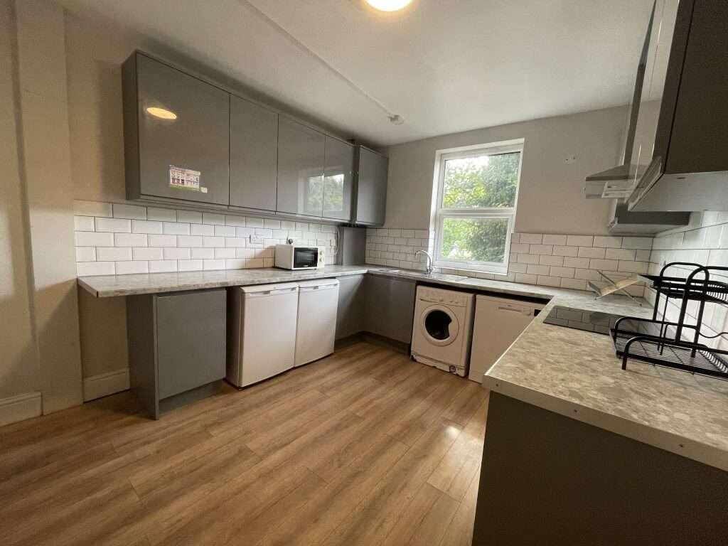 225 Crookesmoor Road, Crookesmoor, S6 3FQ