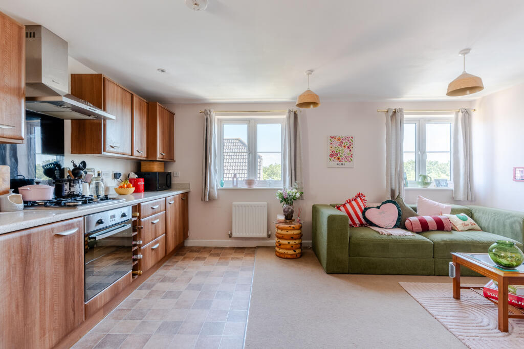 Valerian Close, Shirehampton, Bristol photo 3