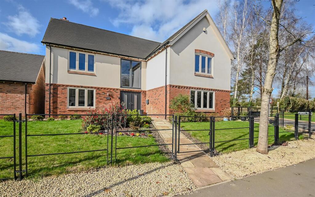 Main image of property: Maple House, Coppice View, Rosliston, DE12