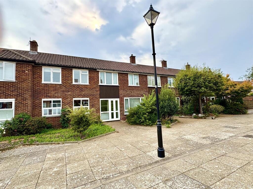 Main image of property: St. Thomas's Court, Old Portsmouth