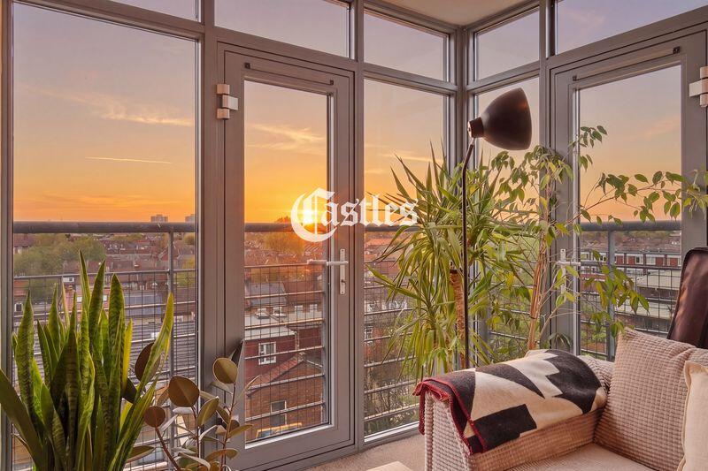 Main image of property: The Roundway, London