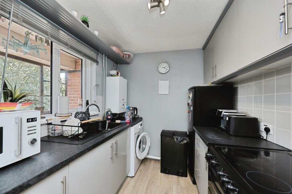 Apartment in Norwich, Norfolk - View 2