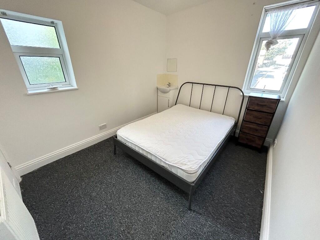 Room 3, Bristol Street, BN2 - View 2