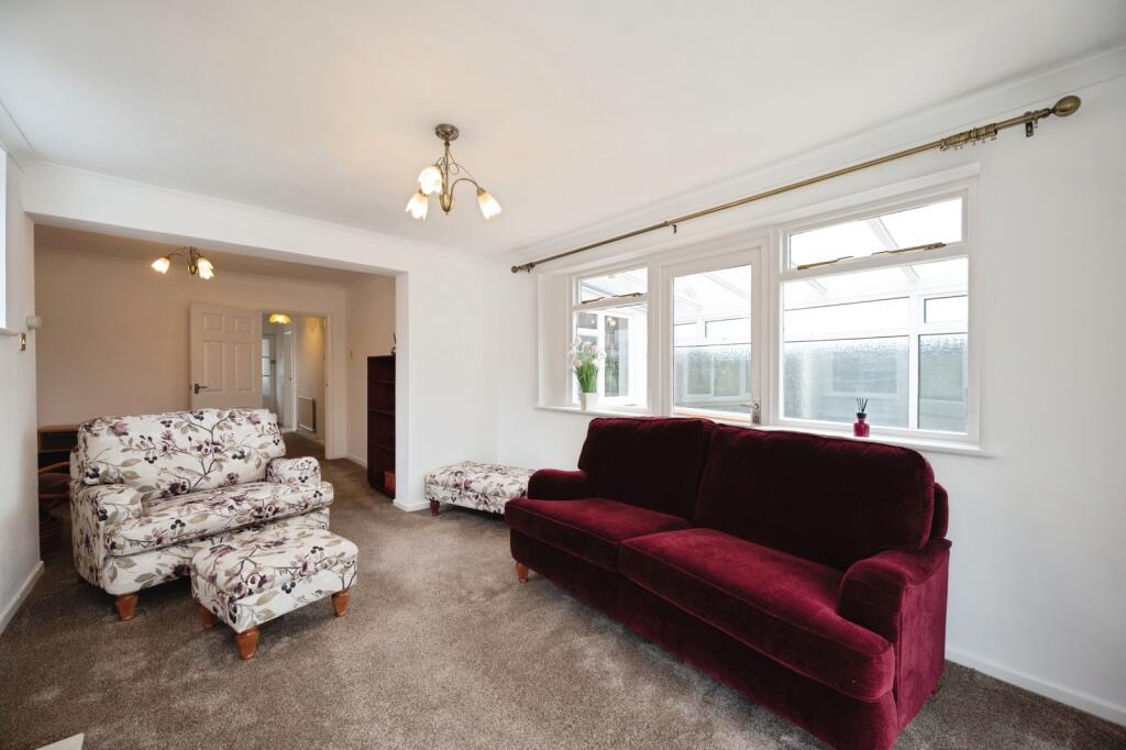House in Havant, South Hayling - View 4