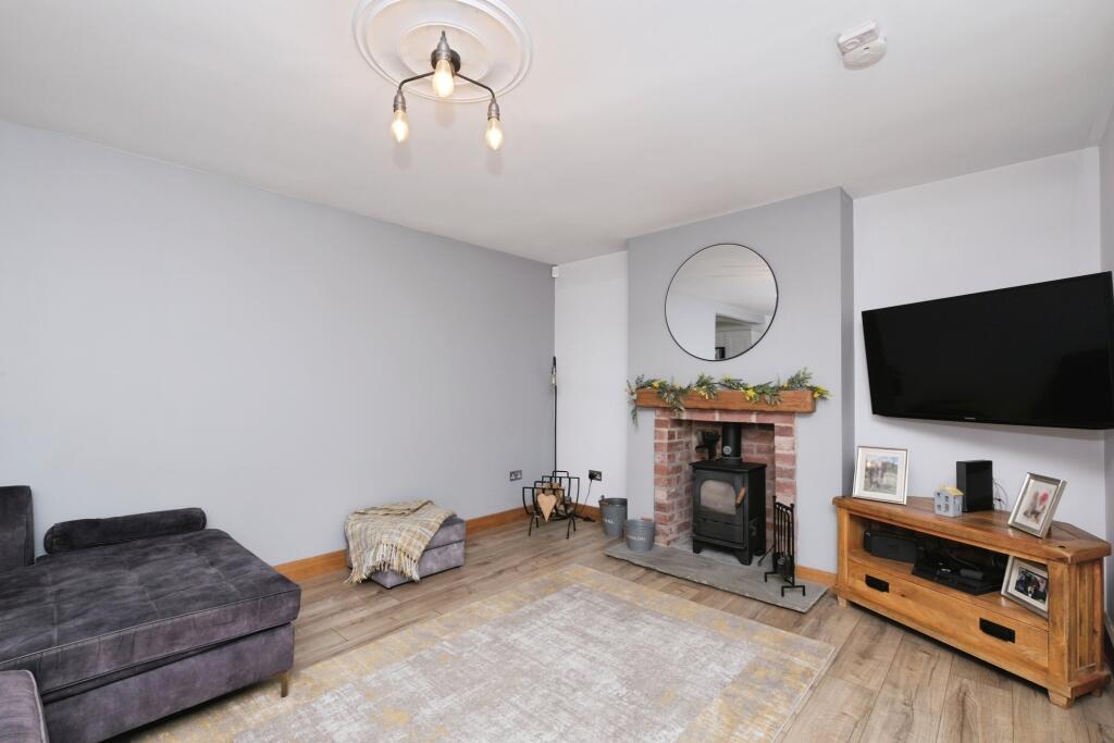 House in Derby, Breaston - More