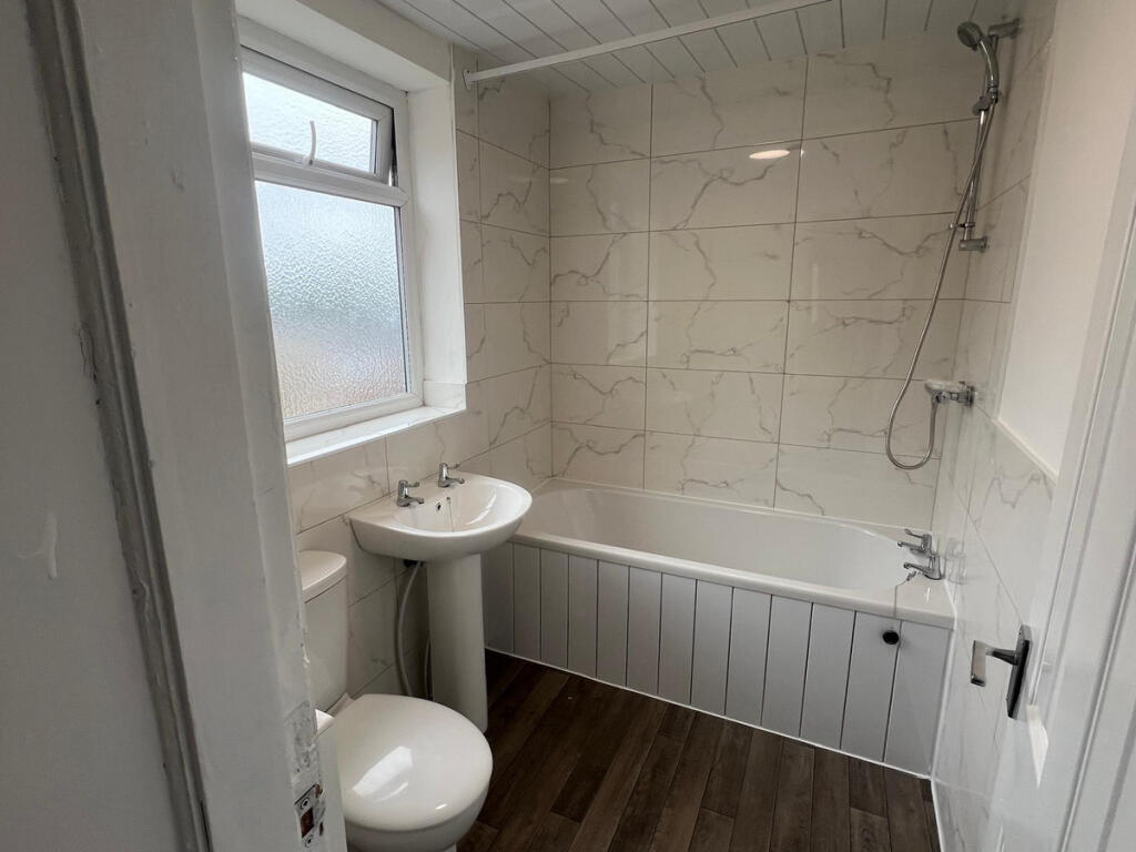 Apartment in Gateshead, Mount Pleasant - View 3