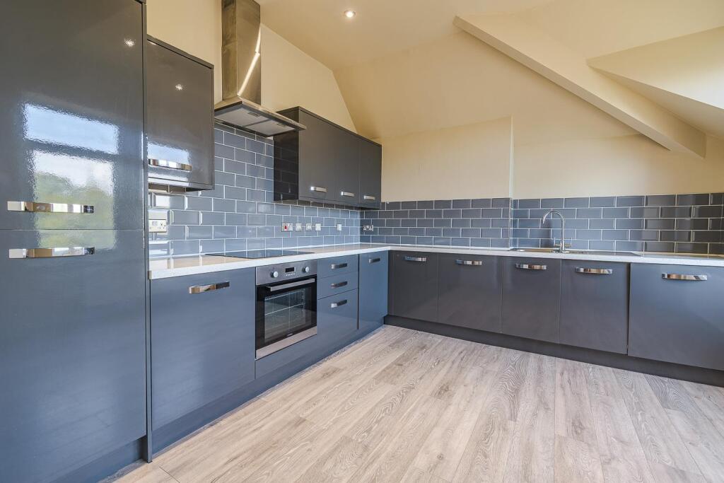 Apartment in Barry, The Knap - View 4