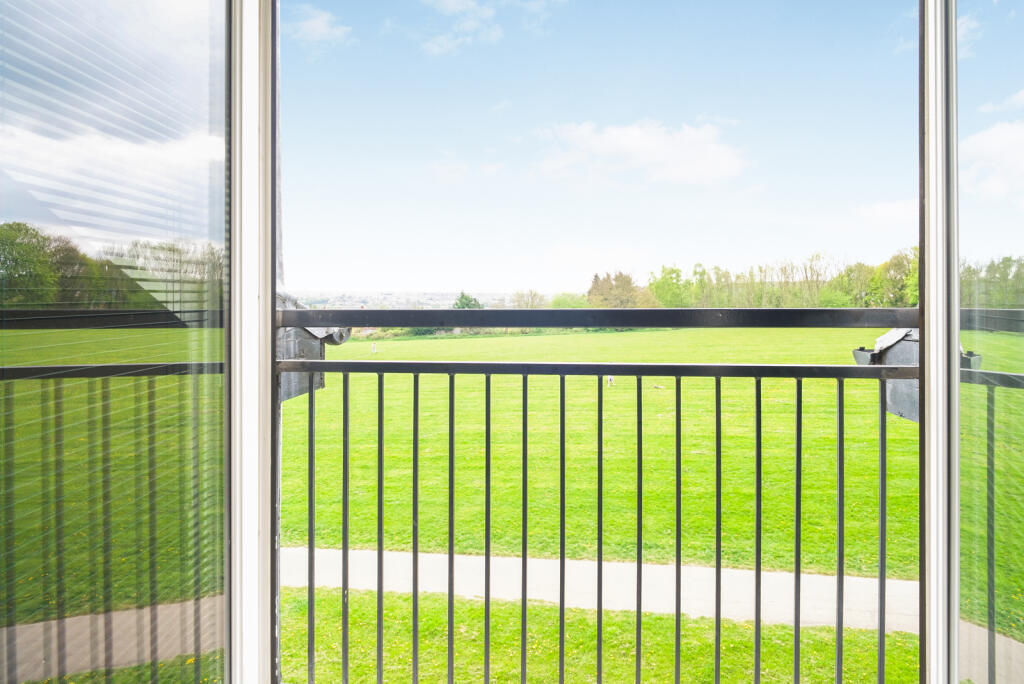 Apartment in Sheffield, Stannington, Bradfield - View 6