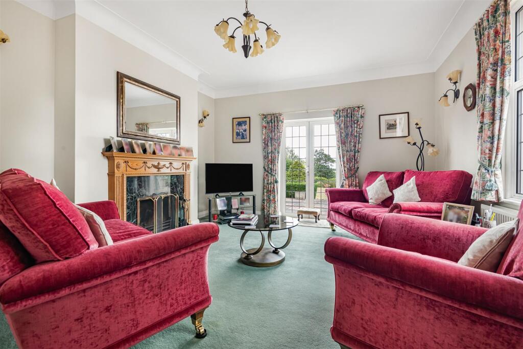 House in Enfield - View 4