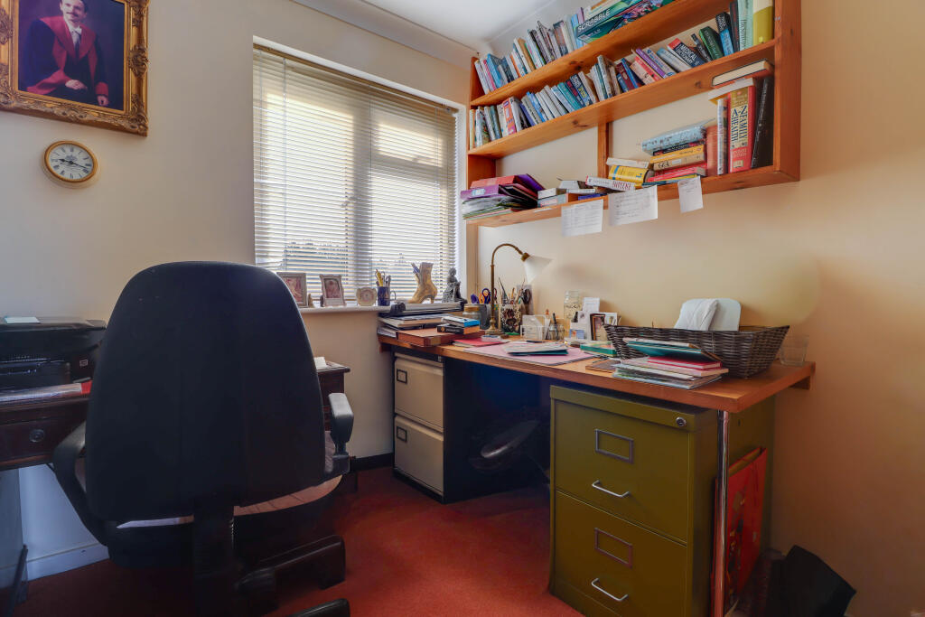 Additional image 8 of New House Park, St Albans, AL1