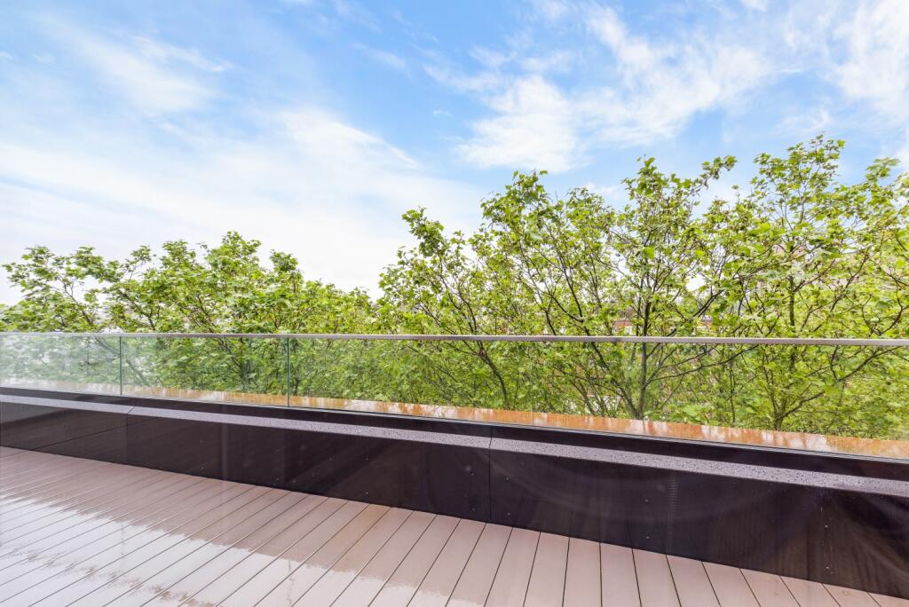 Apartment in London - View 4
