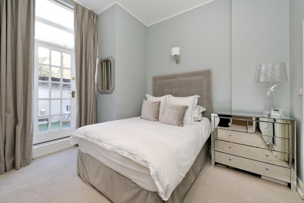 Apartment in London - View 3