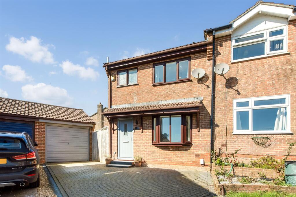 Main image of property: Lovage Way, Clanfield