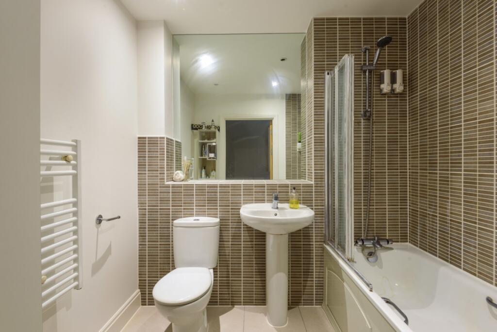 Apartment in London - View 5