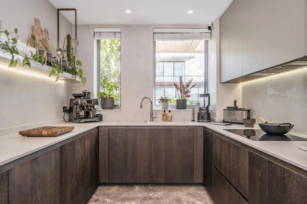 Apartment in London - View 4
