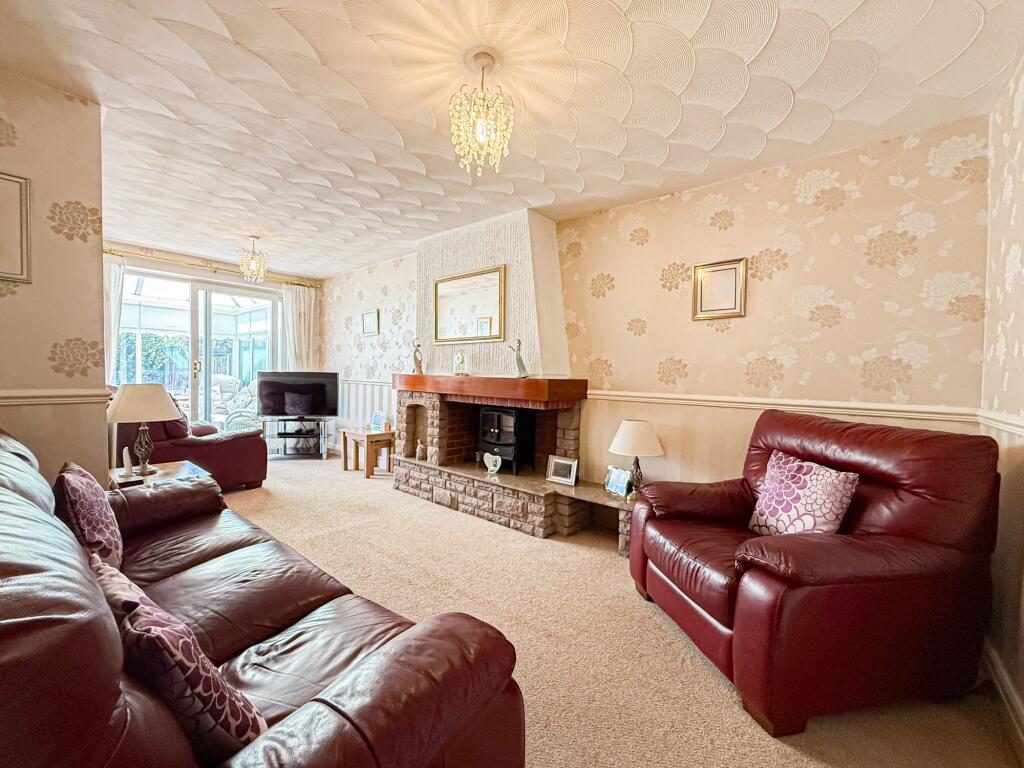House in Knowsley, Liverpool City Region - View 6