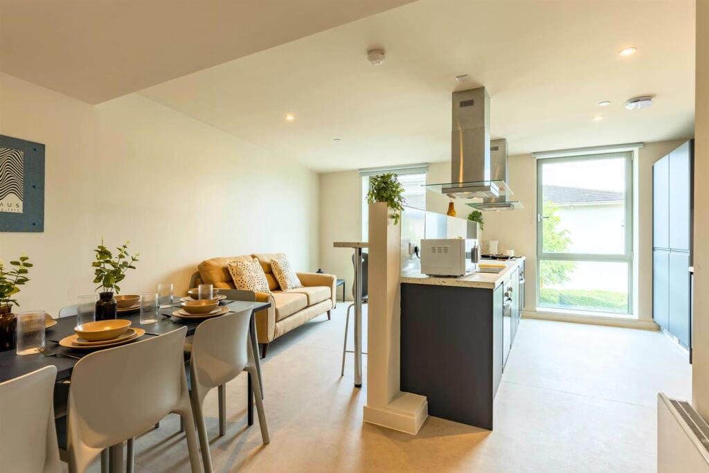 Additional image 6 of Birmingham | Student | September | B30