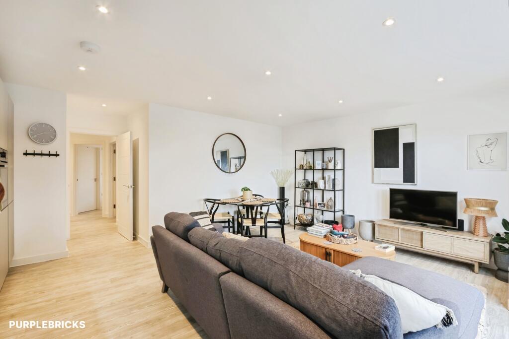 Apartment in Poole - View 5