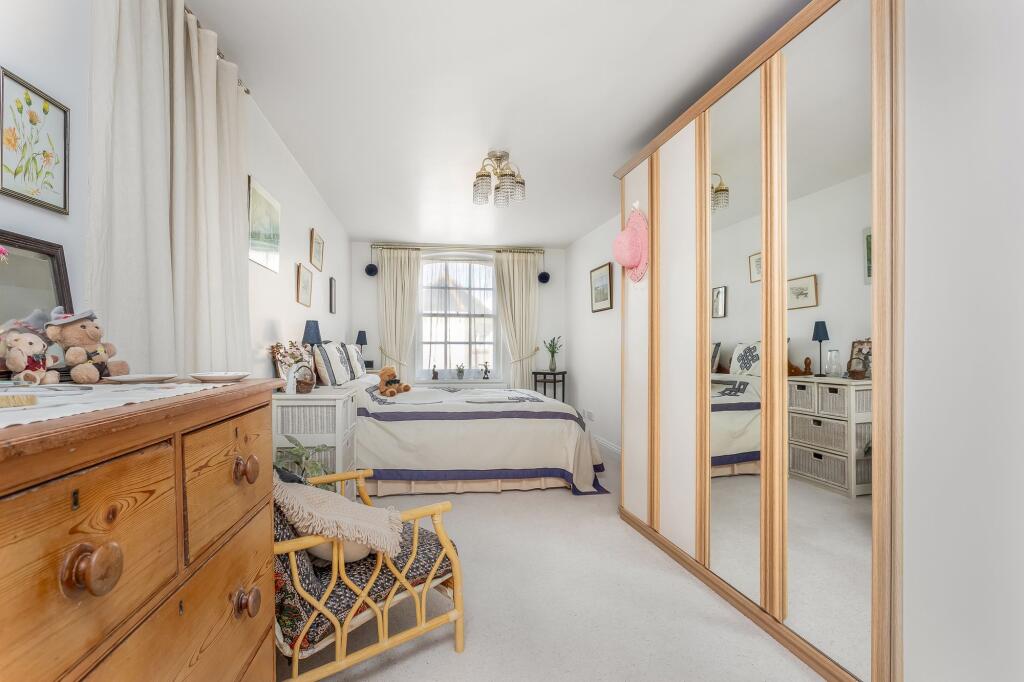 Apartment in Brighton - View 5