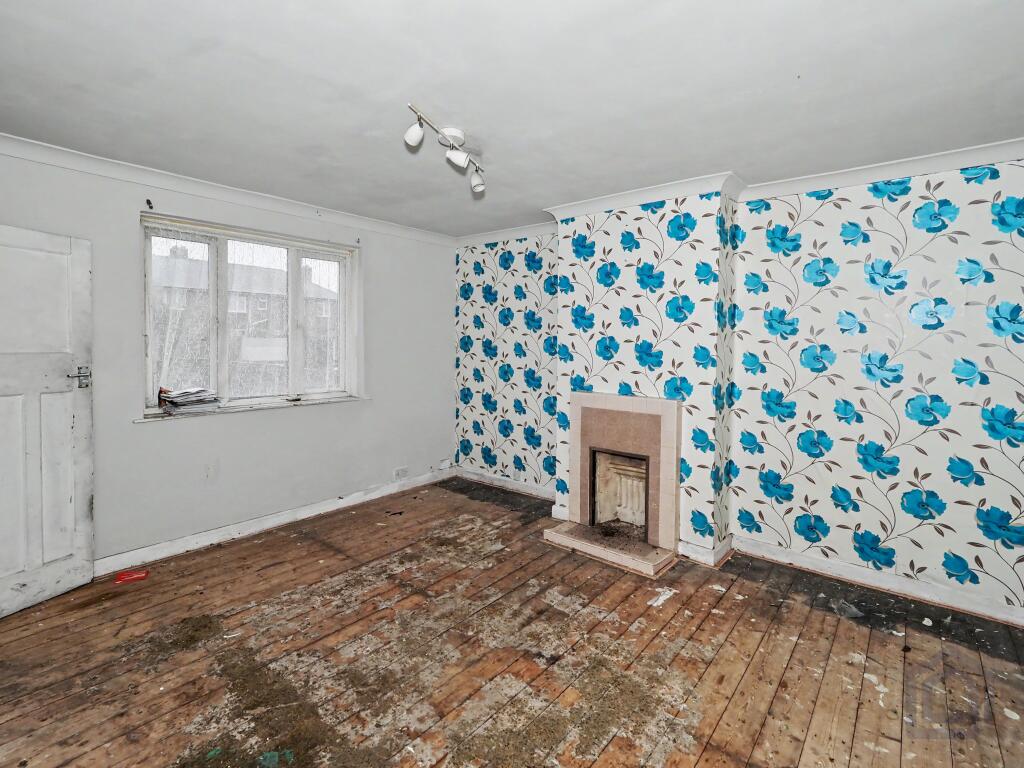 House in Canterbury - View 3