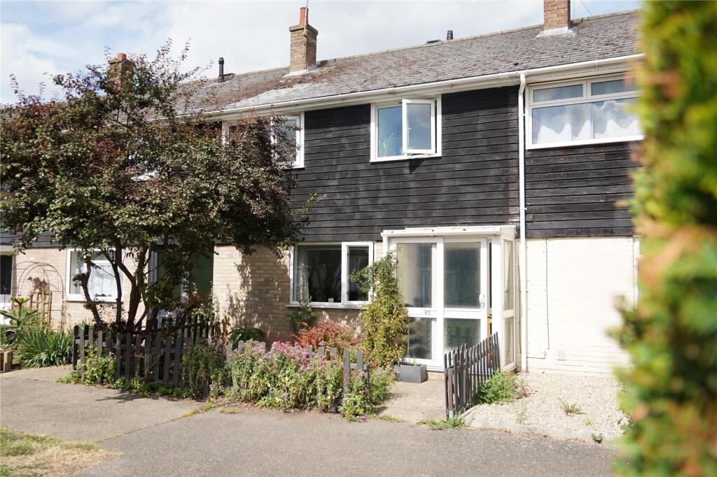 3-bed terraced on Peterhouse Close, Mildenhall, Bury St. Edmunds, Suffolk, IP28, £190,000