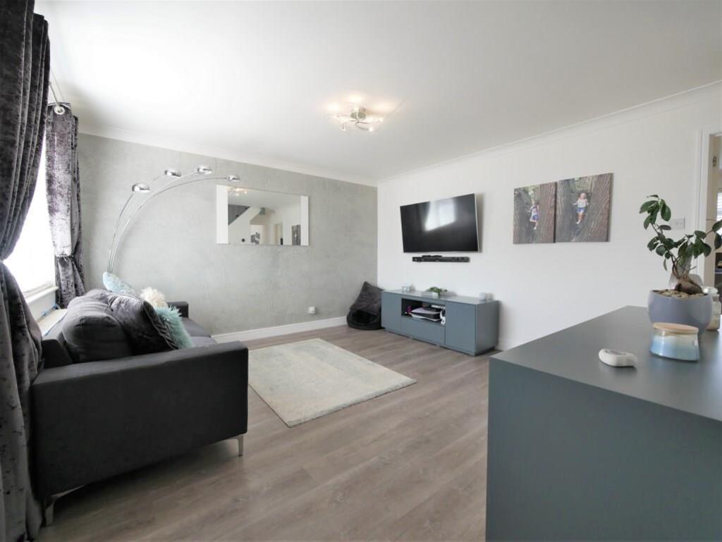 Maycroft Close, Ipswich, Suffolk photo 4