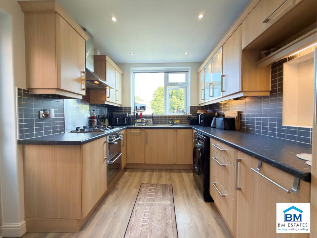 House in Charnwood, Hallam Fields, Birstall - View 4