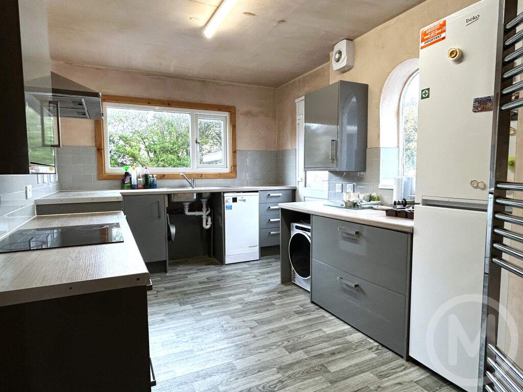 Bryning Avenue, Bispham photo 4