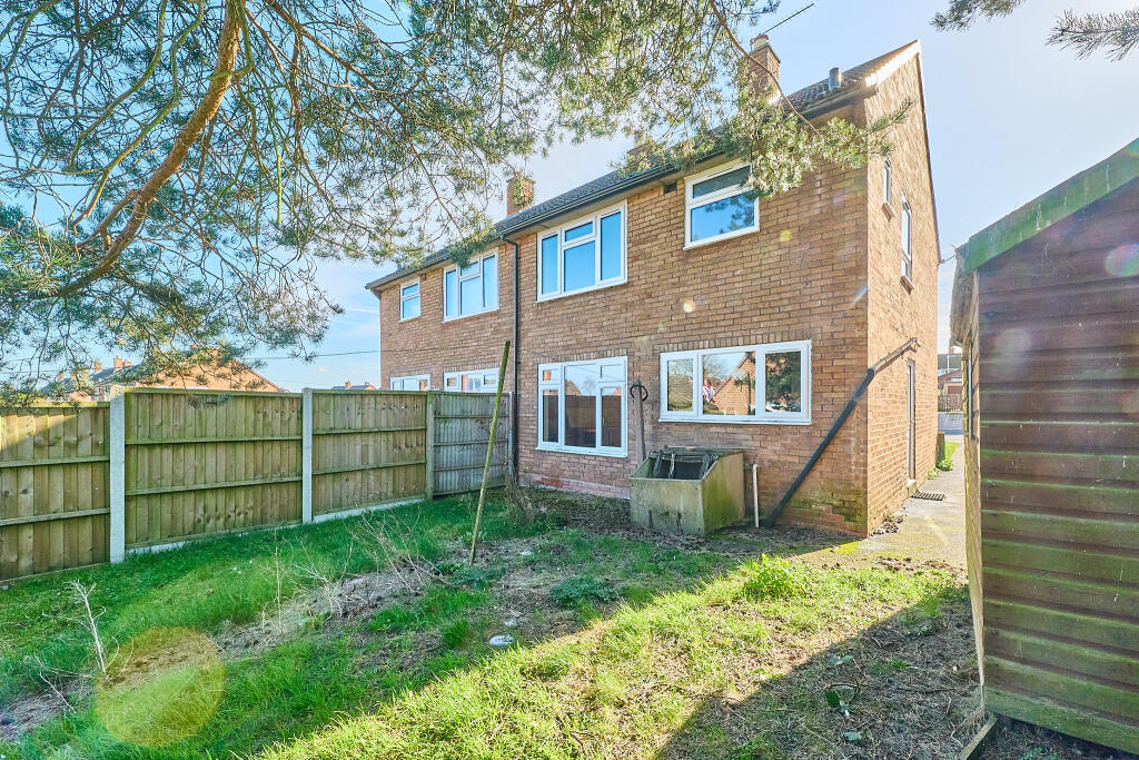 100 Pool Meadow, Hadley, Telford, Shropshire TF1 5RP photo 4