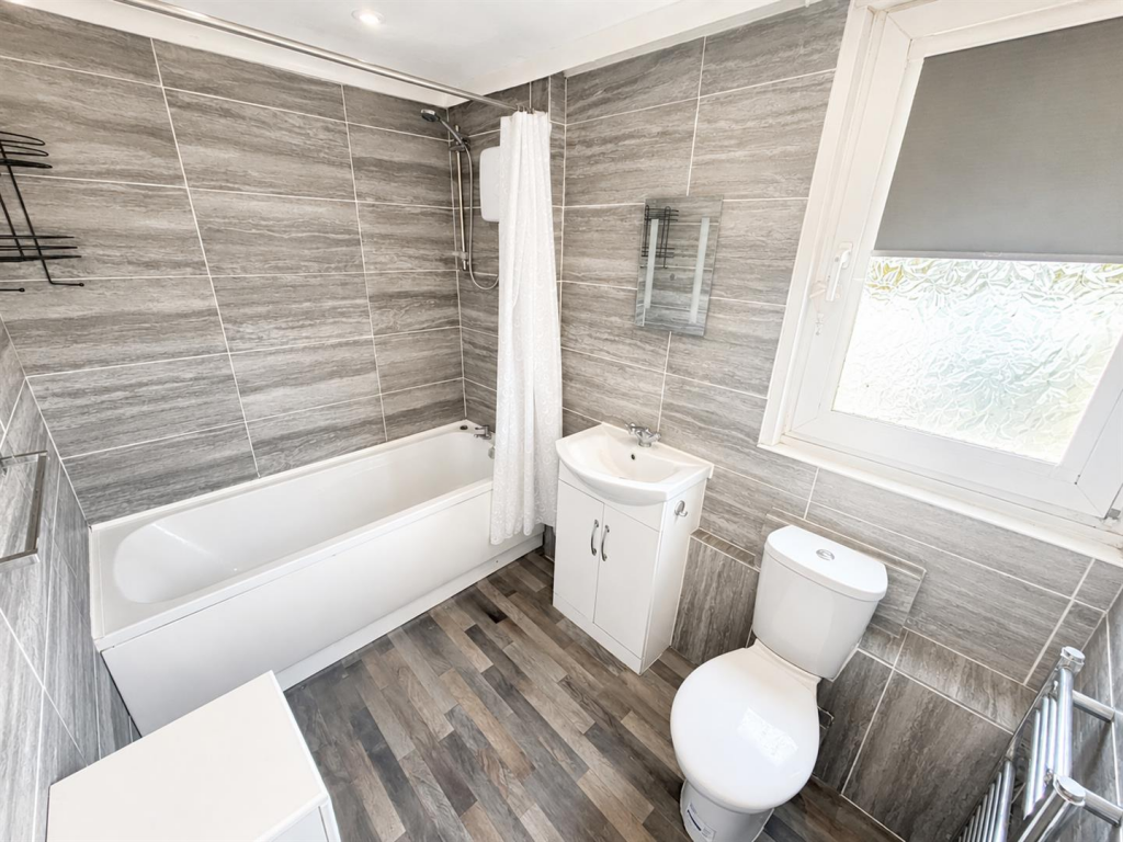 Apartment in Portsmouth - View 5
