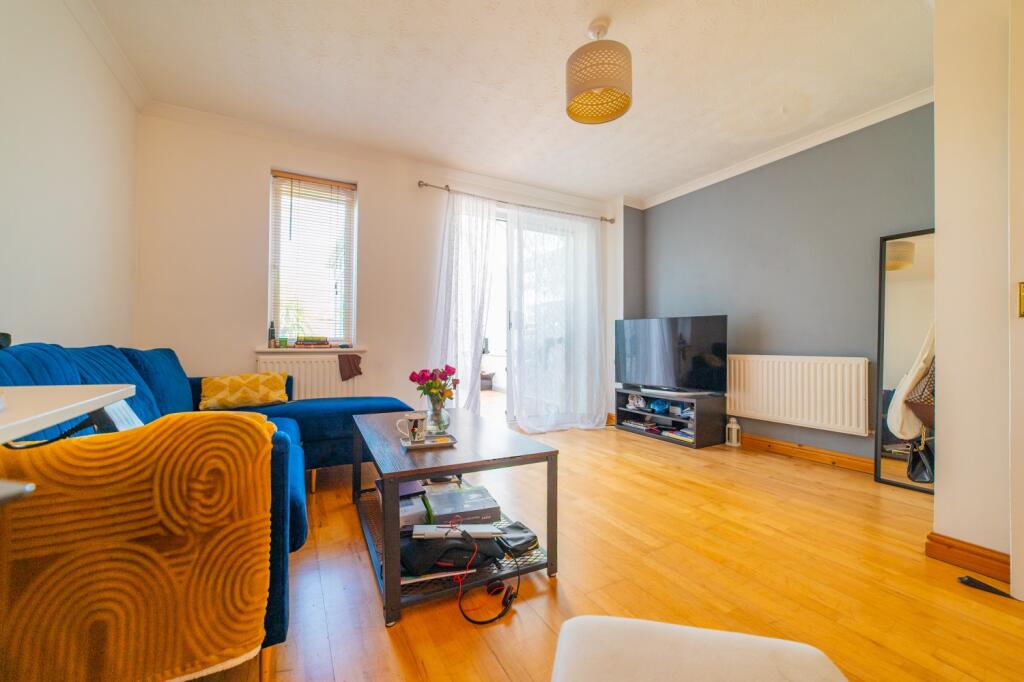 House in Cardiff, Tremorfa - View 2