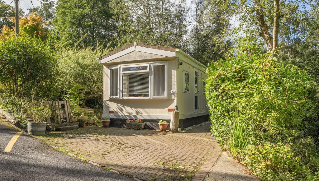 Main image of property: Turners Hill Park, Nr Crawley, WEST SUSSEX, RH10 4RD