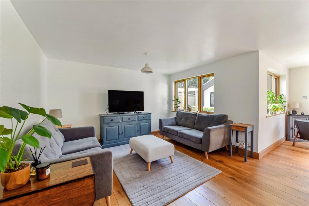 House in Chichester - More