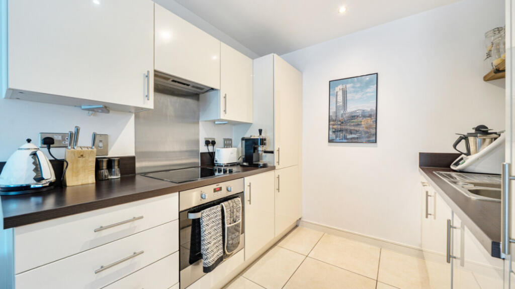 Apartment in London - More