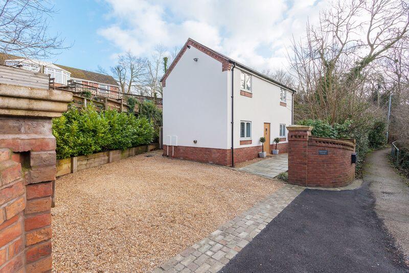 2-bed detached on 30 Cinderhill Lane, £359,950