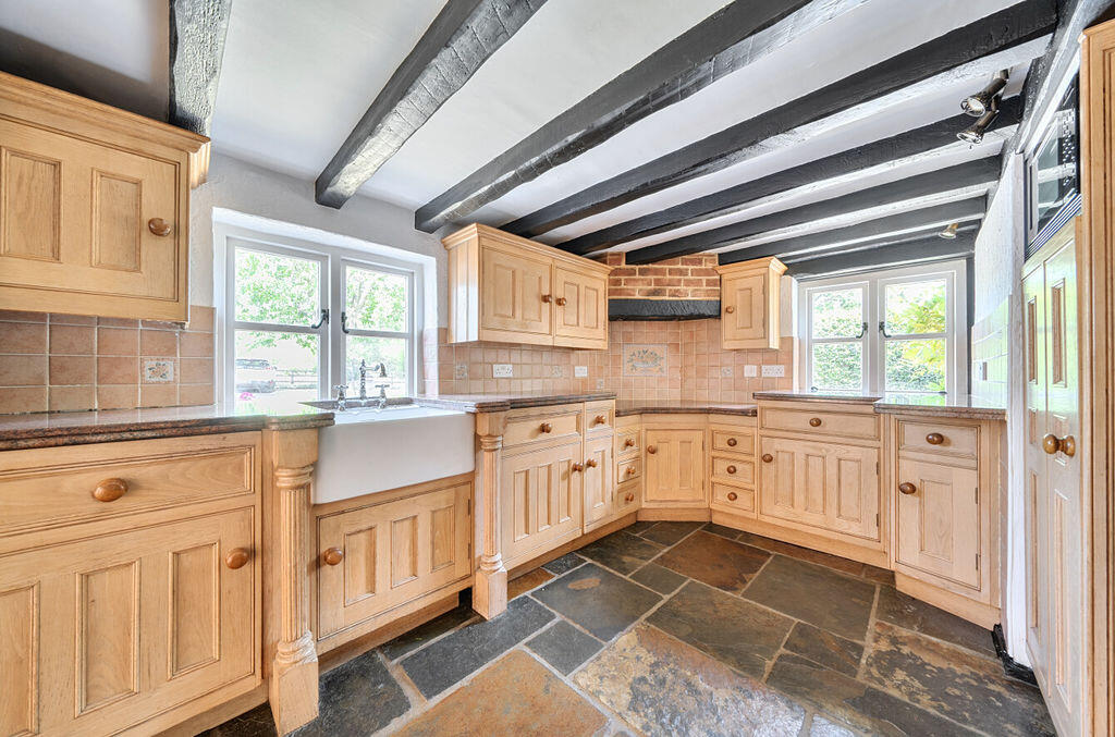 Maidstone Road, Staplehurst photo 4