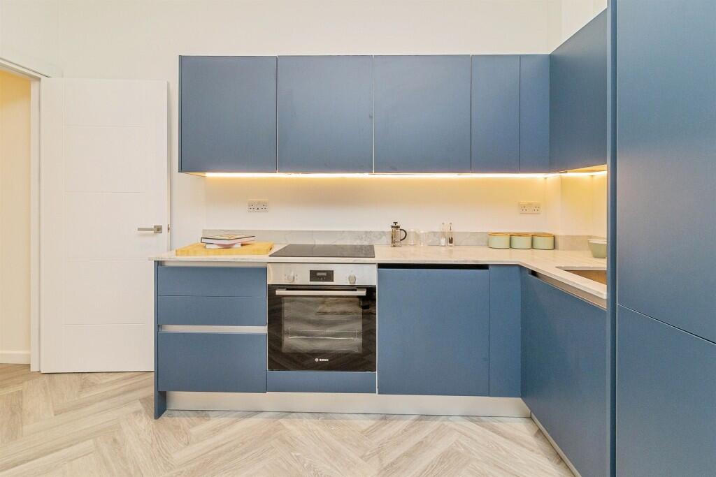 Main image of property: Caldecotte Lake Drive, Milton Keynes, Buckinghamshire, MK7