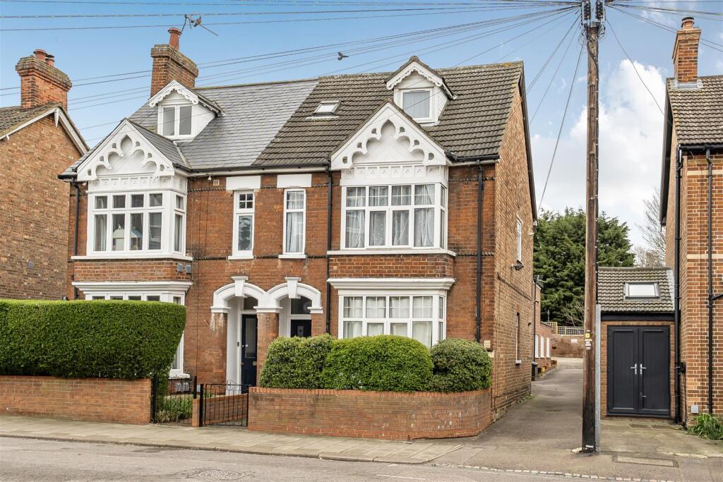 Main image of property: Foster Hill Road, Bedford